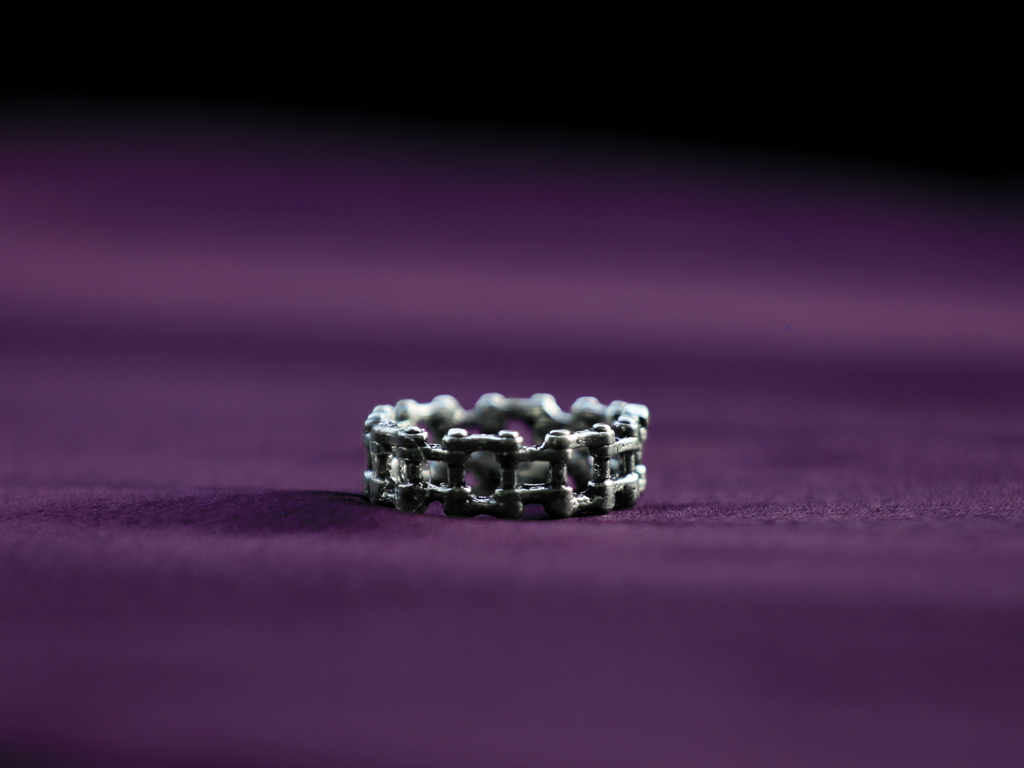 Chainlink Ring